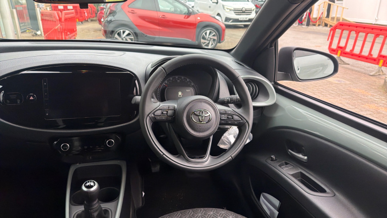 Toyota Aygo X 1.0 VVT-i Edge 5dr Petrol Hatchback